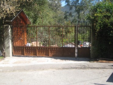 Topanga Gate 1